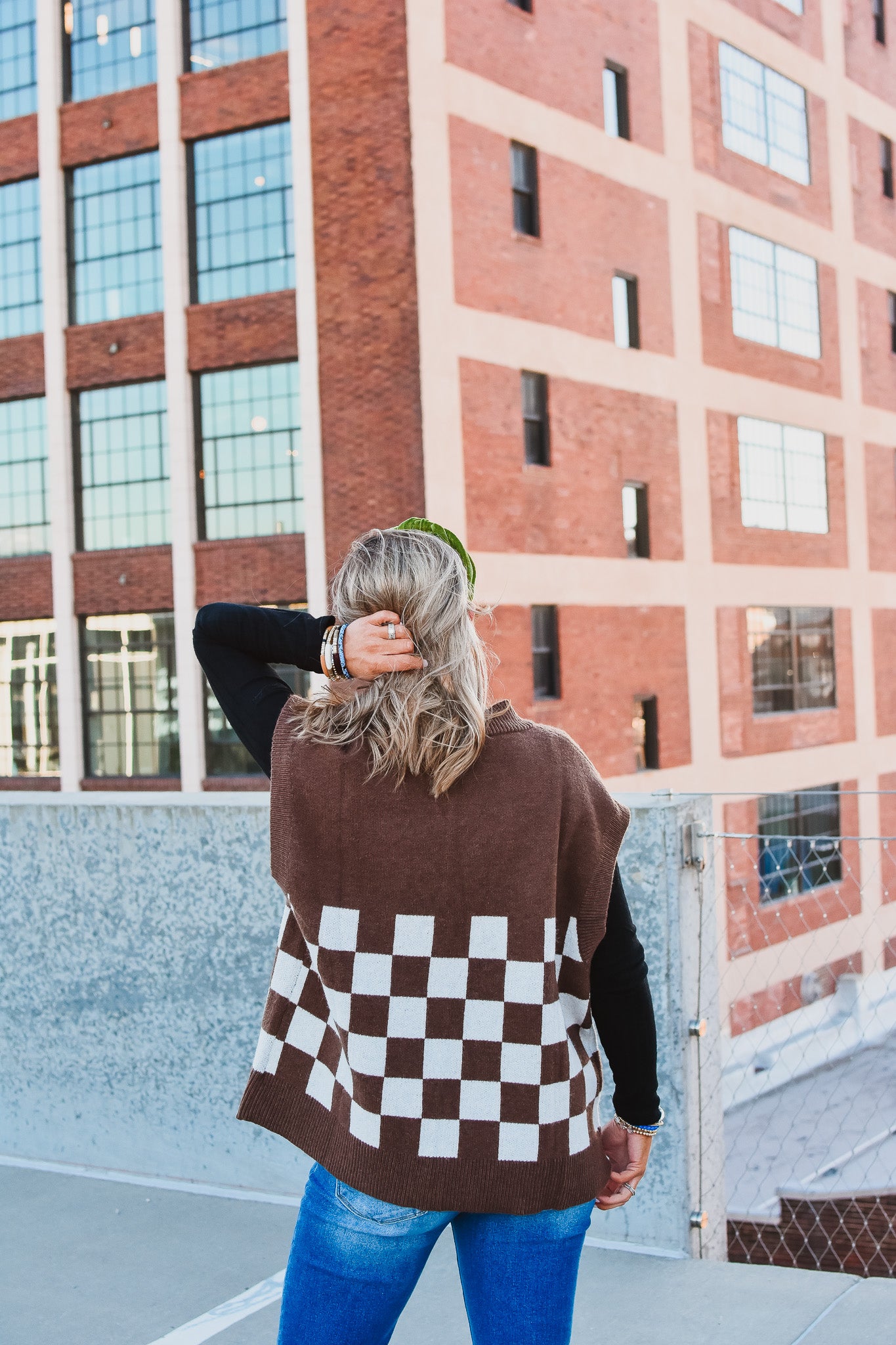 Lia Sweater Vest in Brown