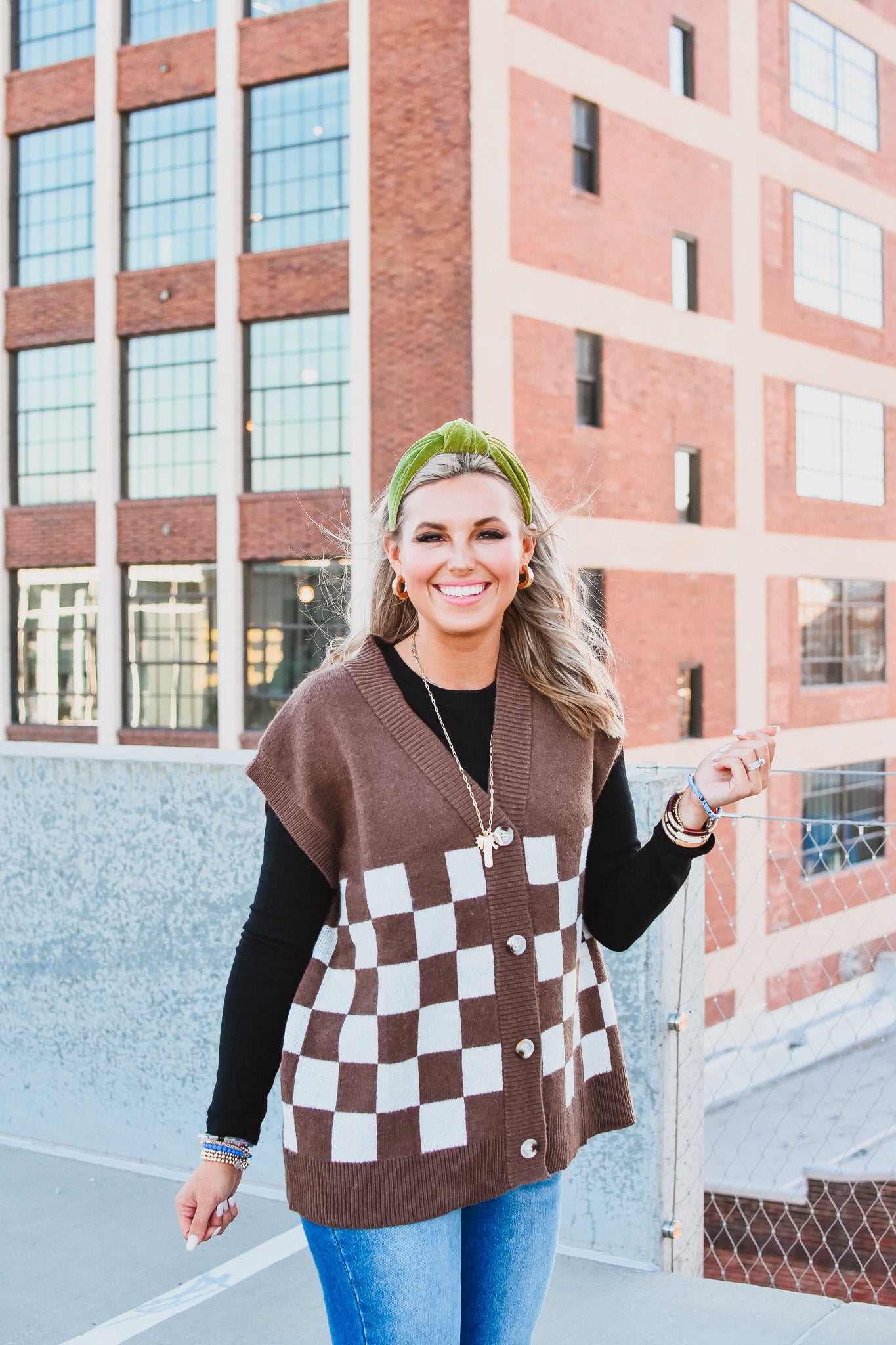 Lia Sweater Vest in Brown