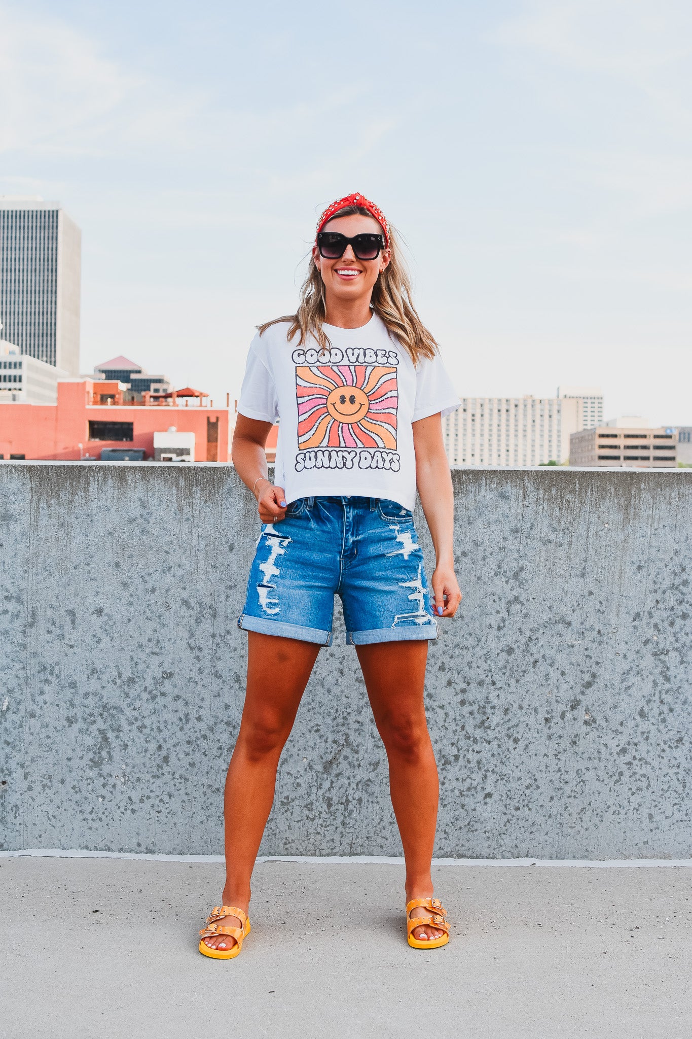 Good Vibes Sunny Days Tee