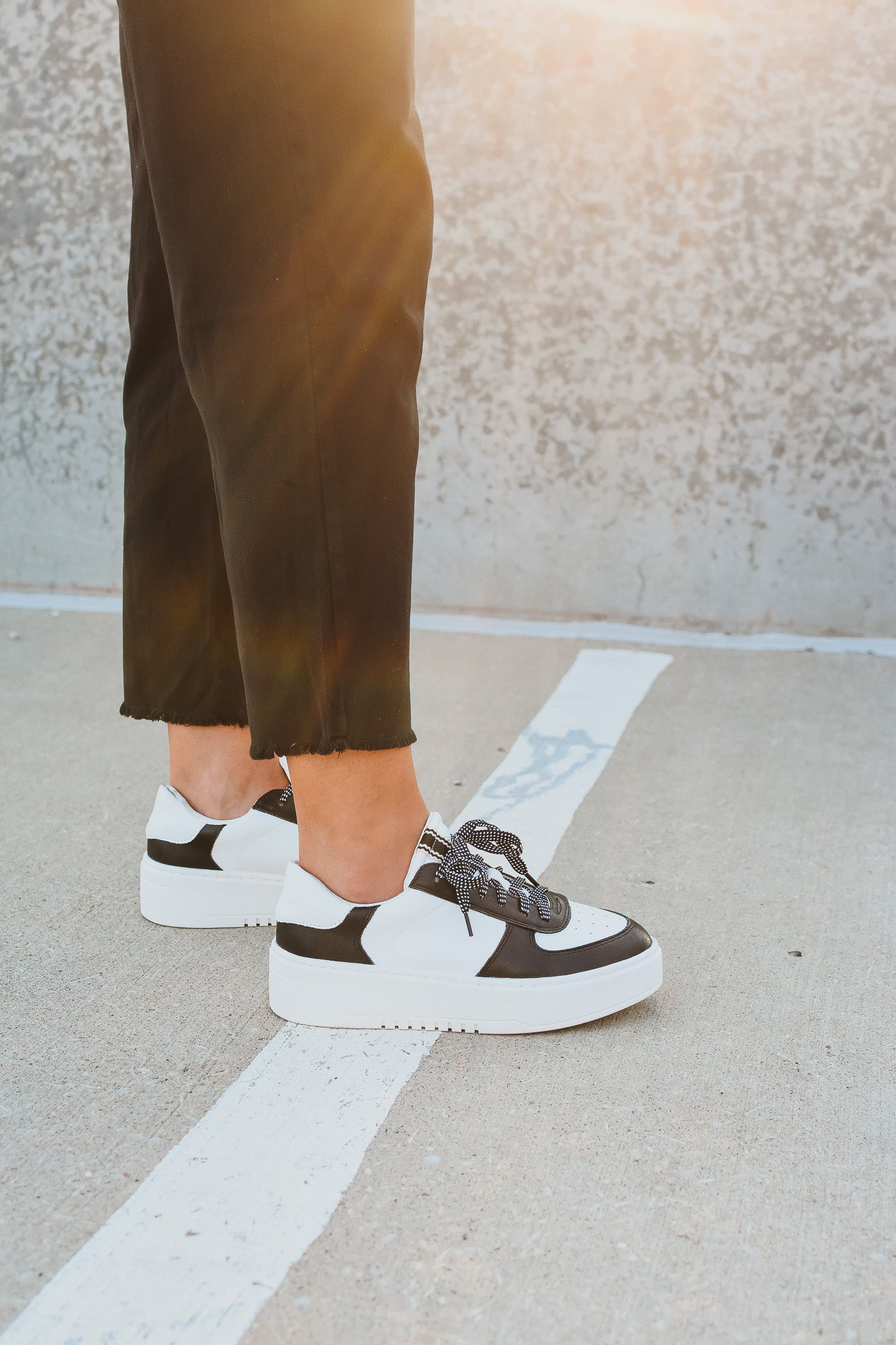 Shirley Sneakers in Black