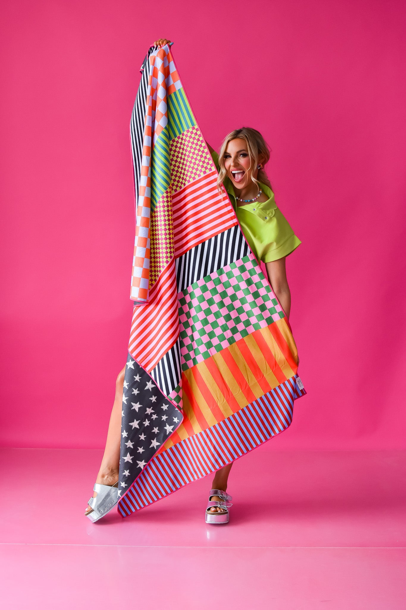 Riglee Pool Towel : Reversible RESTOCK