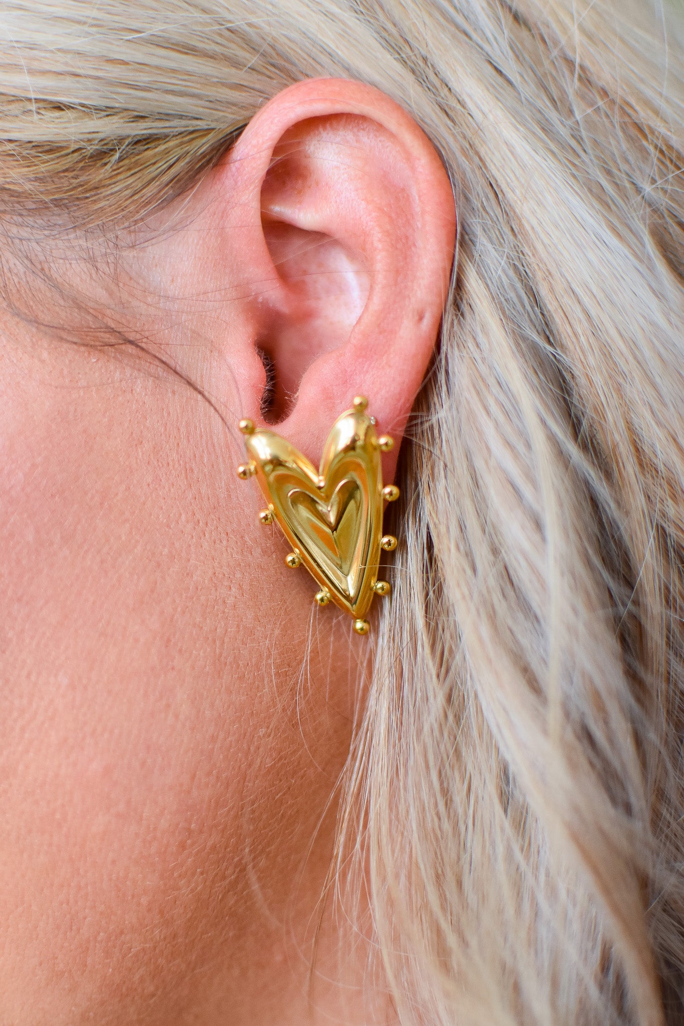 Elizabeth Heart Earrings