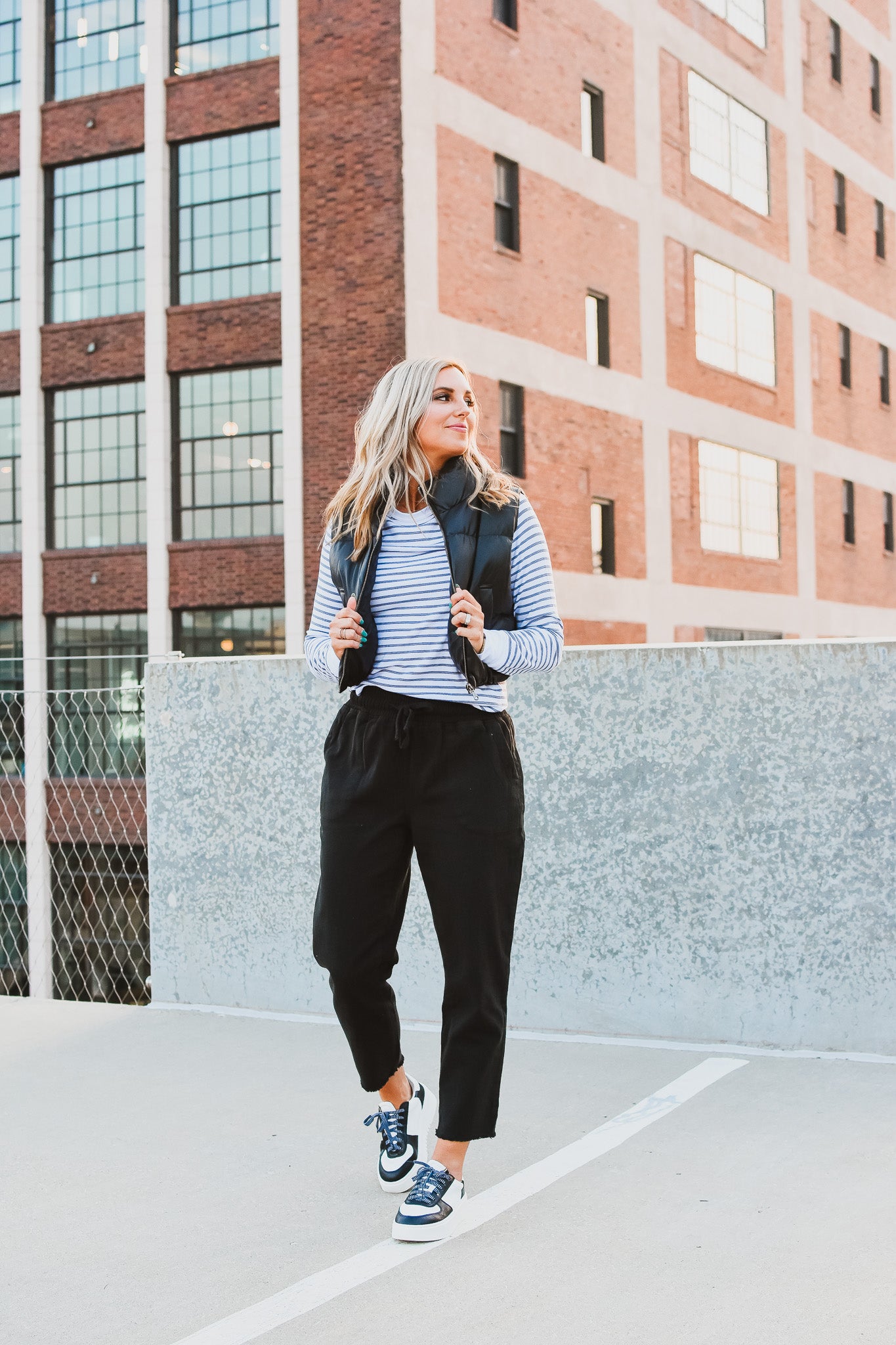 Roe Faux Leather Vest in Black