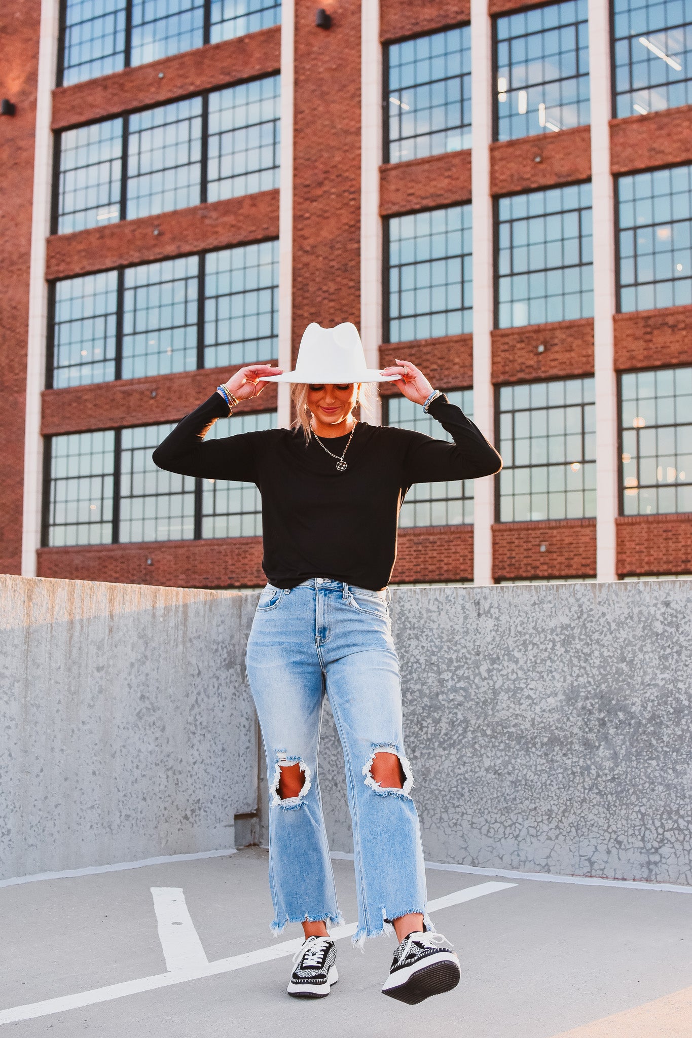 Quinn Long Sleeve Tee in Black