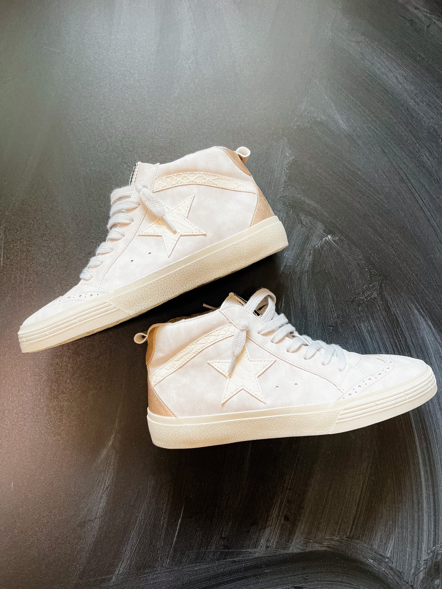 Paulina Sneakers in Light Grey