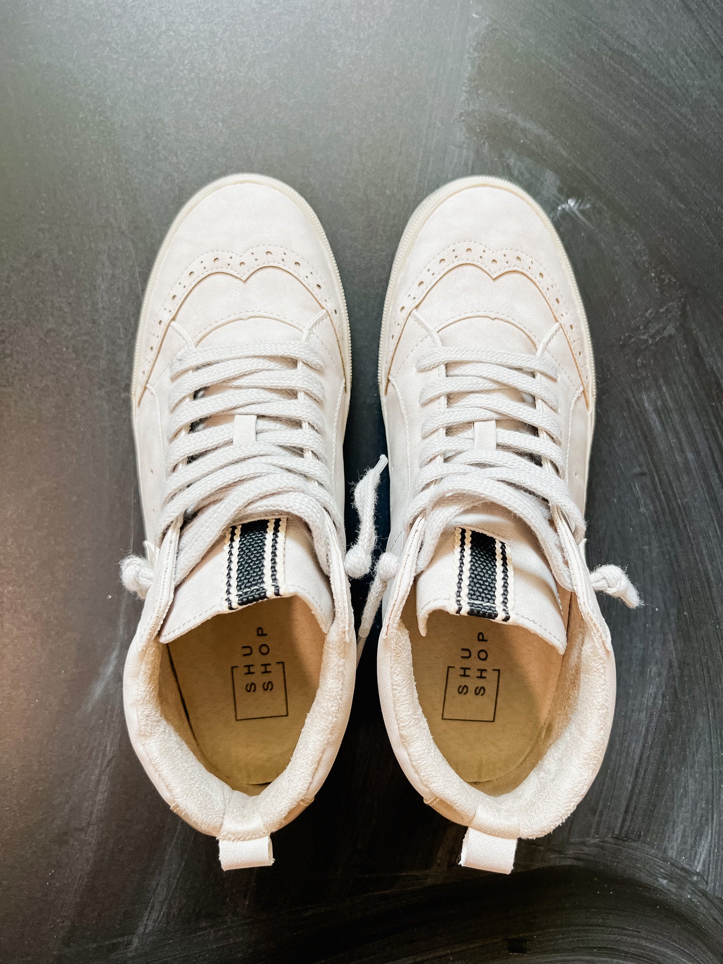 Paulina Sneakers in Light Grey