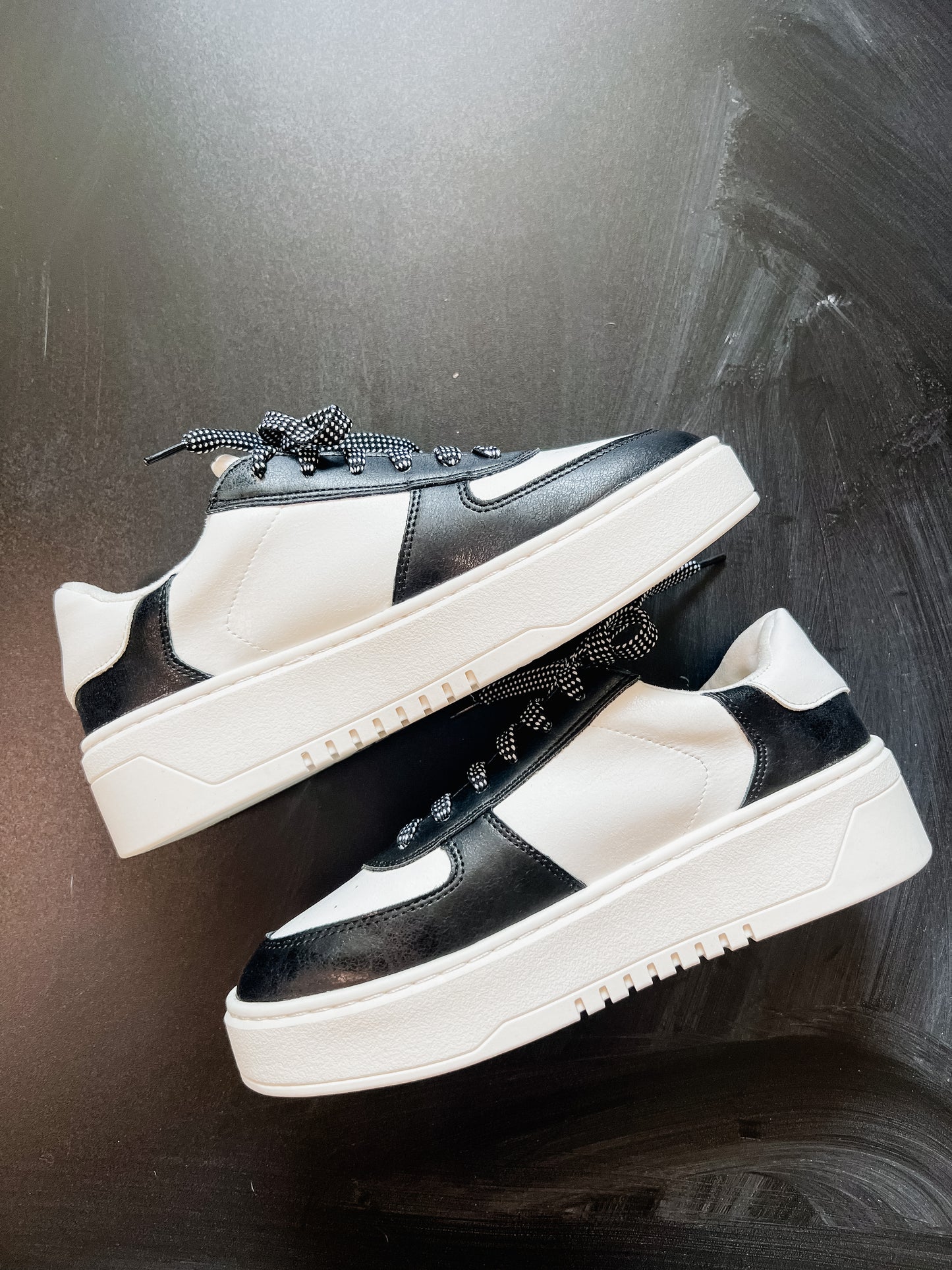 Shirley Sneakers in Black