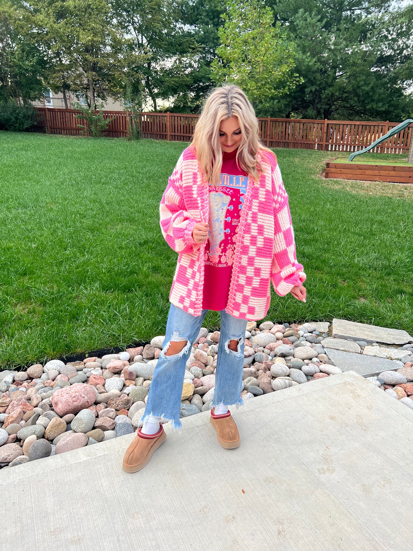 Reed Cardigan in Neon Pink