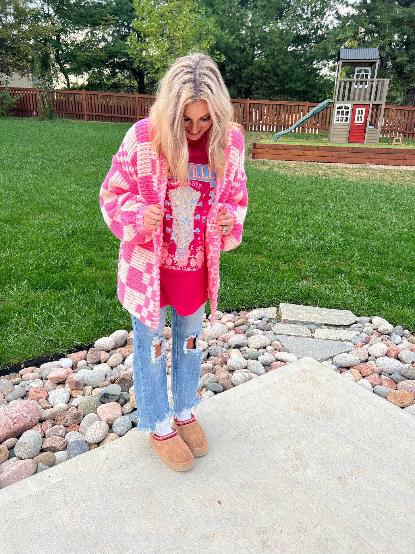 Reed Cardigan in Neon Pink