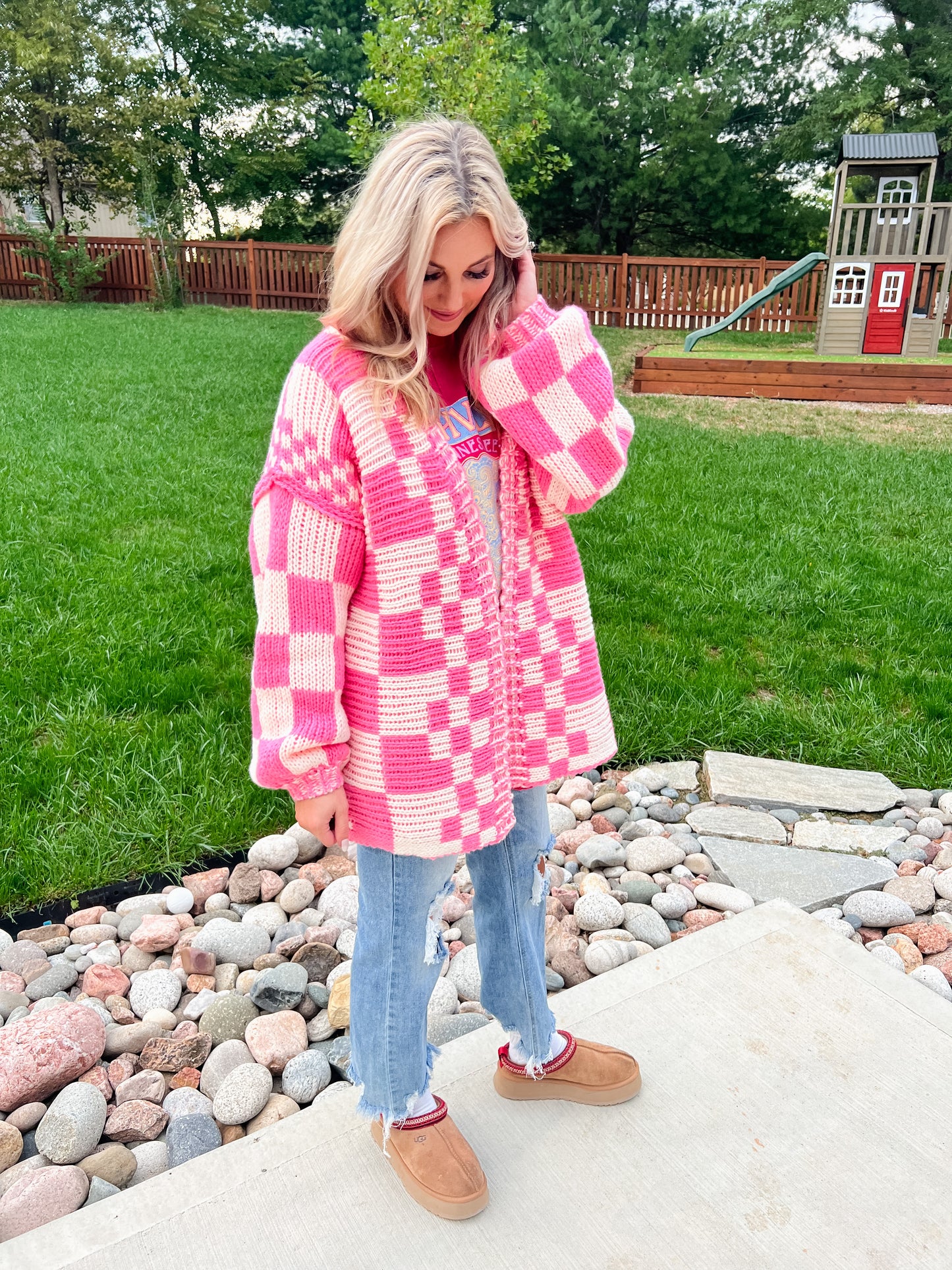 Reed Cardigan in Neon Pink