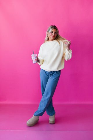 Olivia Mock Neck Sweatshirt In Butter Yellow