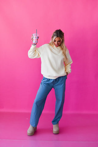 Olivia Mock Neck Sweatshirt In Butter Yellow