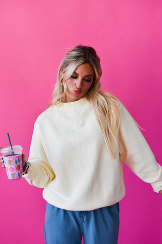 Olivia Mock Neck Sweatshirt In Butter Yellow