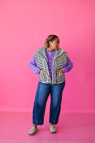 Iris Sherpa Vest In Black Stripe