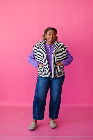 Iris Sherpa Vest In Black Stripe