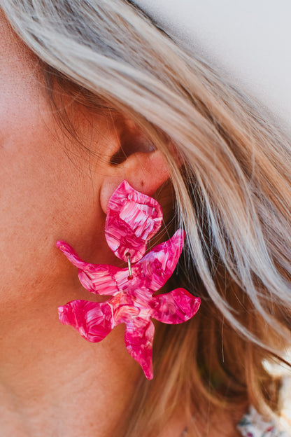 Flora Earrings - Pearlized Pink