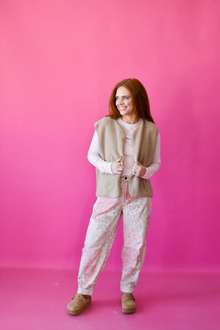 Caroline Sherpa Vest in Taupe