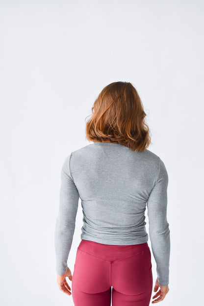 Evie Long Sleeve Ribbed Tee in Gray