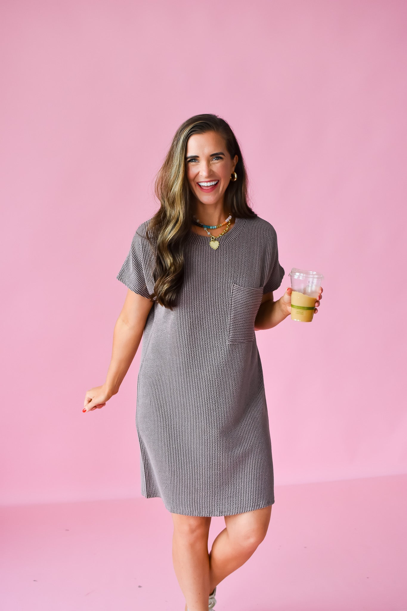 Kasie Tee Shirt Dress in Peppercorn