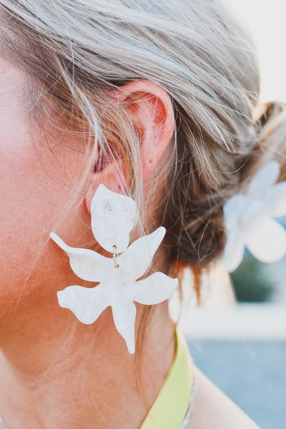Flora Earrings - White Shell