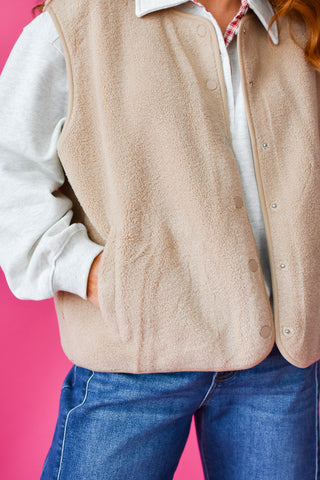 Caroline Sherpa Vest in Taupe
