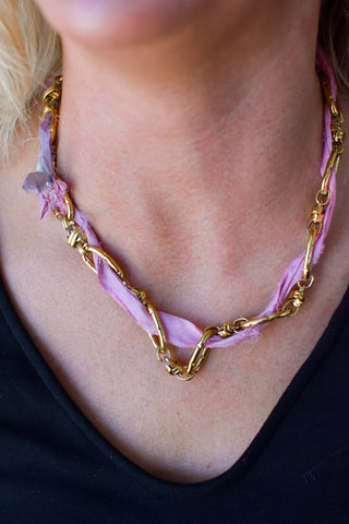 Don't Get It Twisted Necklace - Pink