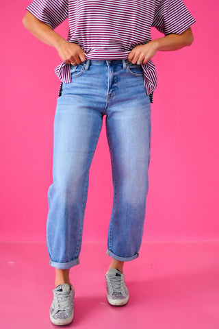 Hollis Boyfriend Cuffed Barrel Jeans