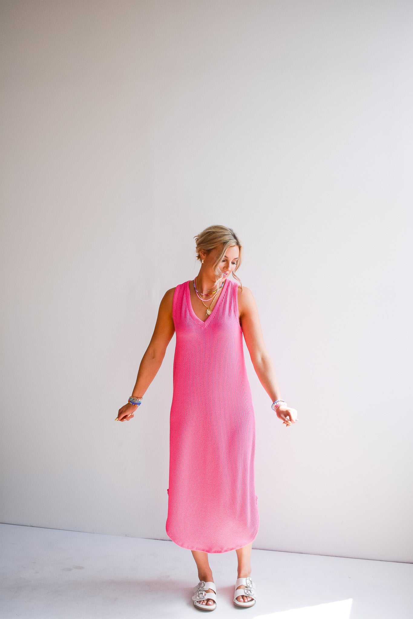 Kasie Sleevless Midi Dress in Candy Pink