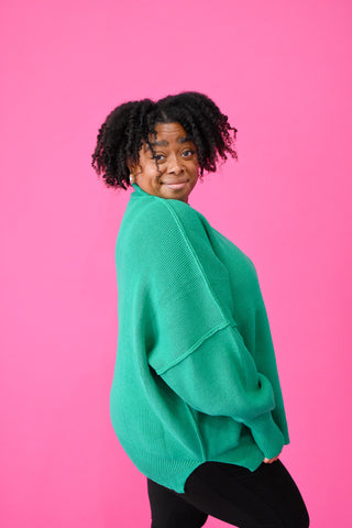 DOORBUSTER Bradie Sweater in Kelly Green