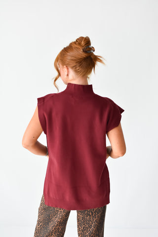Dana Short Sleeve Sweater in Burgundy