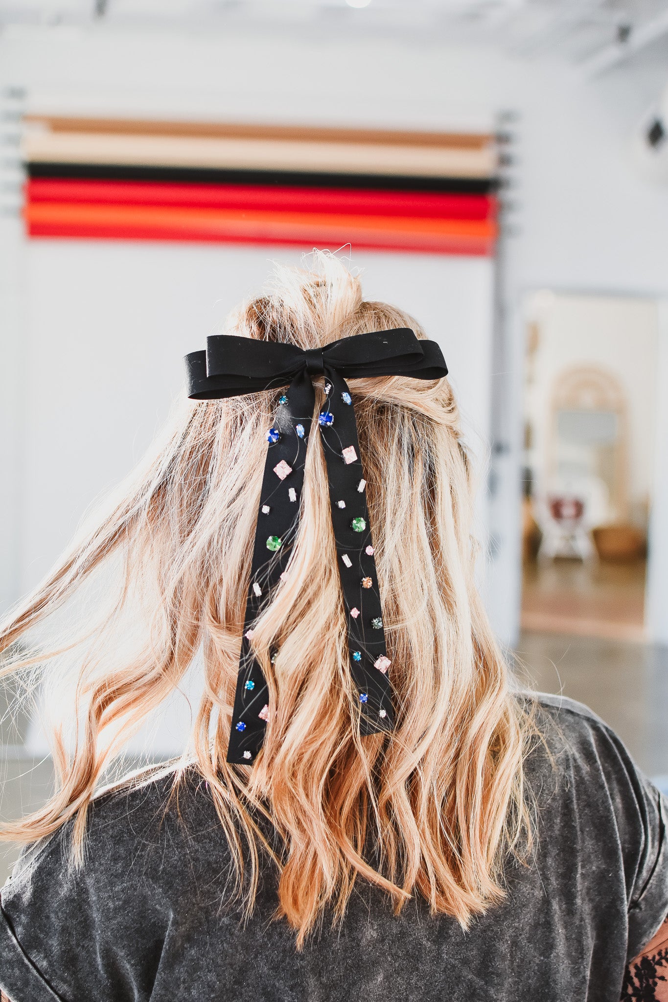 Colorful Rhinestone Ribbon Hair Clip - Black