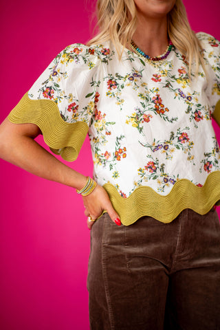 Naomi Scallop Hem Floral Top in Ecru