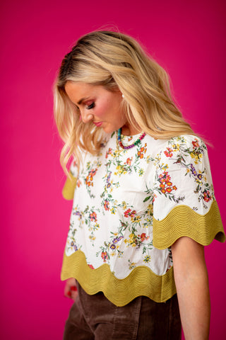 Naomi Scallop Hem Floral Top in Ecru