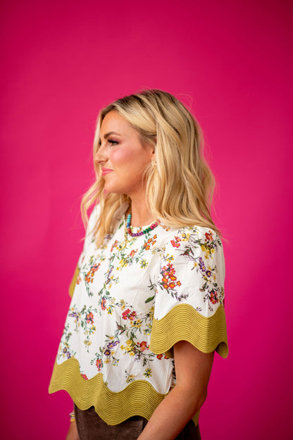 Naomi Scallop Hem Floral Top in Ecru