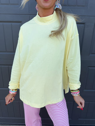 Dani Mock Neck Top in Daisy