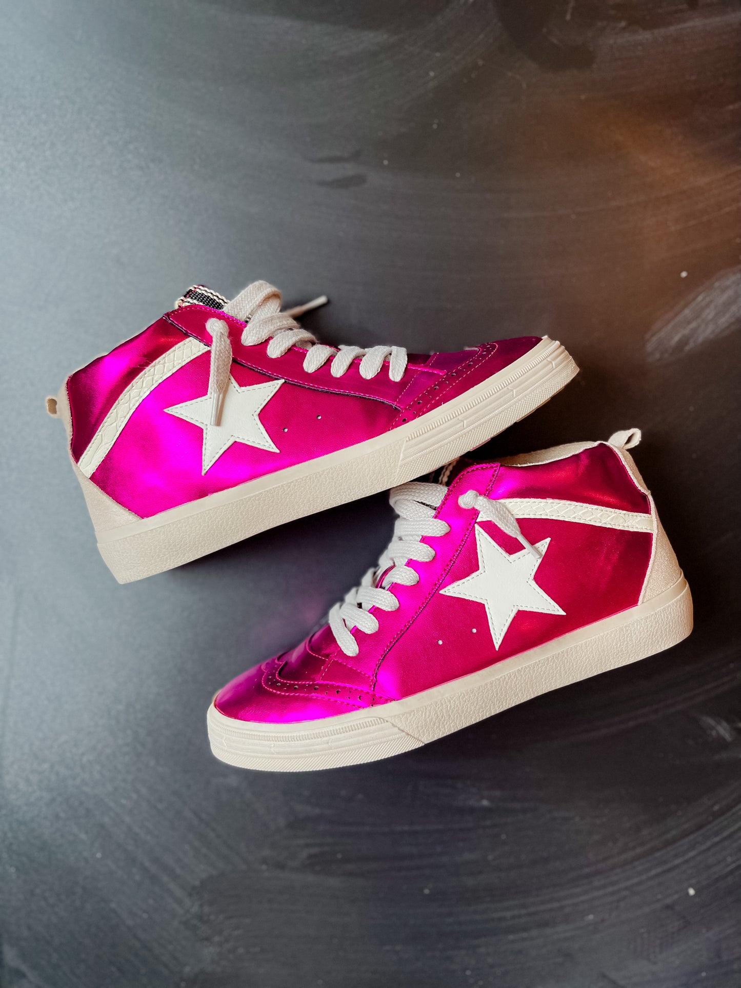 Paulina Sneakers in Bright Pink