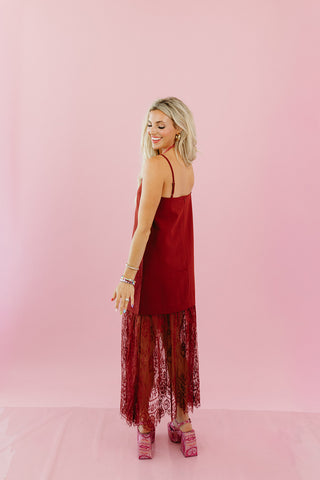 Bekah Lace Trim Midi Dress in Burgundy