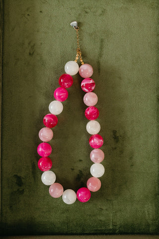 Chunky Beaded Necklace in Light Pink/Dark Pink