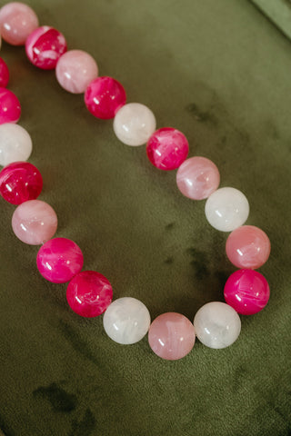 Chunky Beaded Necklace in Light Pink/Dark Pink