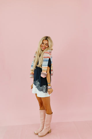 Isla Slub Lace Hem Tee in Navy