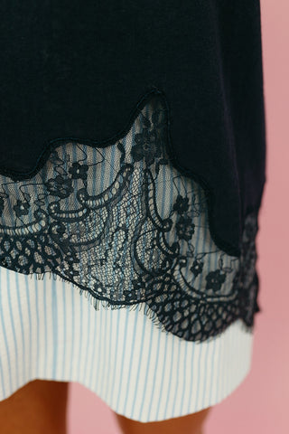 Isla Slub Lace Hem Tee in Navy