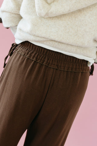 Reese Ruffle Waist Pants in Chocolate