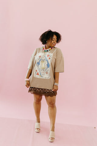 Alice Graphic Tee in Mocha
