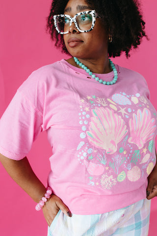 Katrina Sea Shell Oversized Graphic Tee