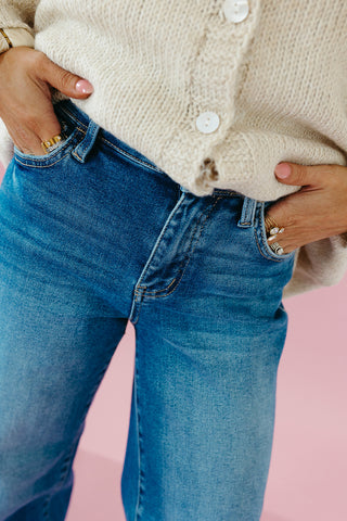 Betsy Relaxed Fit Medium Wash Jeans