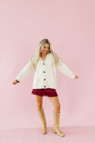 Liv Scallop Lace Trim Satin Skort in Wine